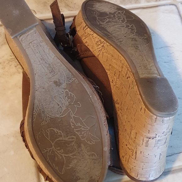 AMERICAN EAGLE WEDGE - Picture 4 of 4